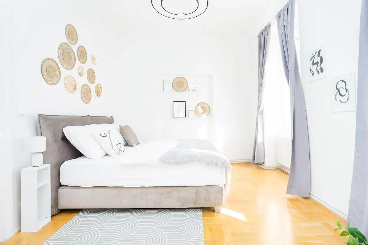 Prague Days - Bright Apartment - Old Town